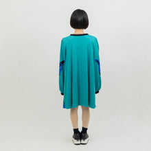 画像をギャラリービューアに読み込む, 【ラスト1点】【20%OFF】防衛機制グラフィックワンピース(ターコイズ)/ Defense mechanism graphic dress (turquoise)