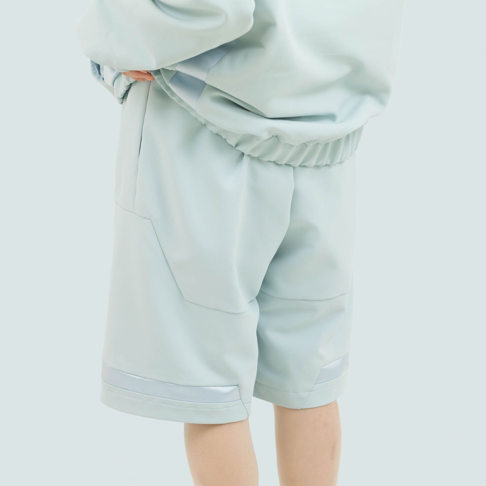 無意識的ハーフパンツ（ライトブルー）/ Unconscious short pants (light blue)